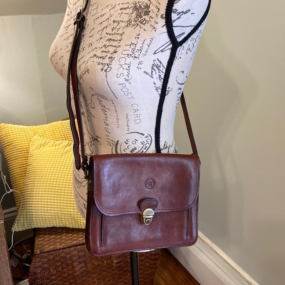 C&C vintage cognac crossbody bag made in Italy
